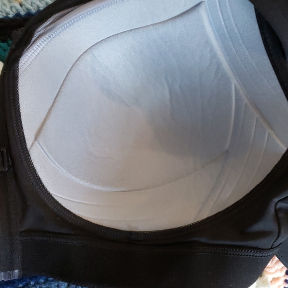 Motion Control Zip Front Bra - Picture 6 of 8